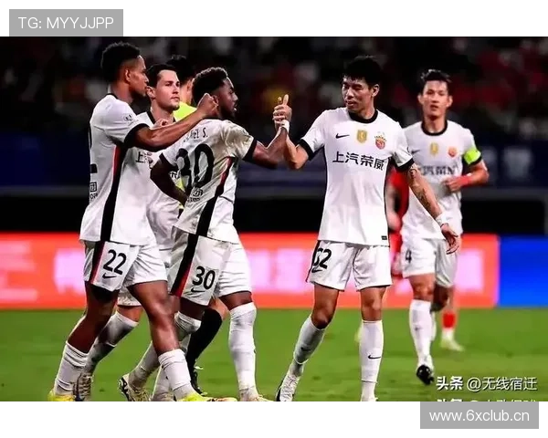 申花中场防守被动,节奏失控问题逐步反映至比赛走势