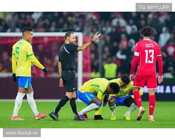 皇马后防伤病名单扩大：对球队表现造成影响，赛季稳定性面临考验